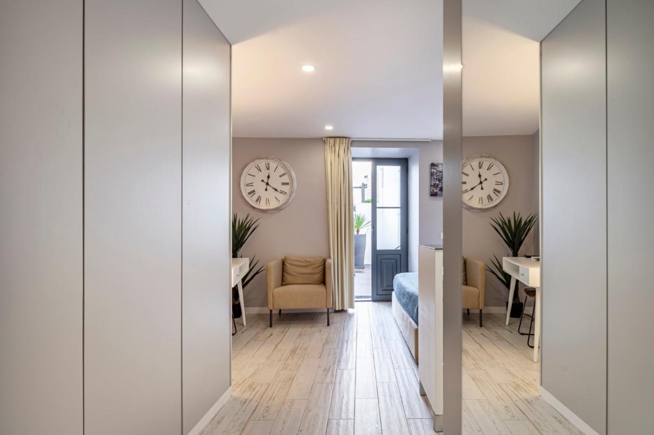 Oporto Wine Cellars Flat With Terrace Apartment บีลาโนวาเดกายา ภายนอก รูปภาพ