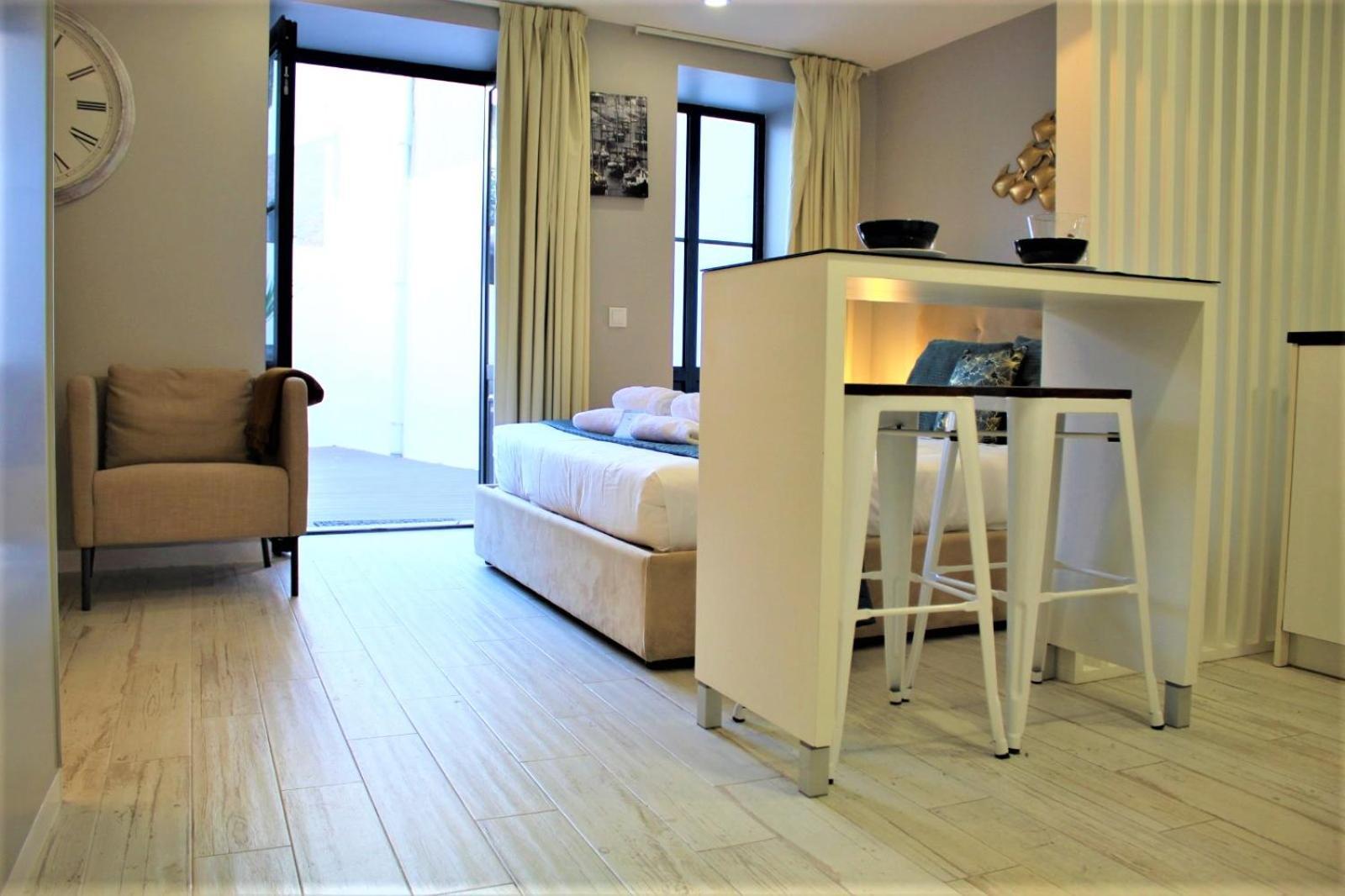 Oporto Wine Cellars Flat With Terrace Apartment บีลาโนวาเดกายา ภายนอก รูปภาพ
