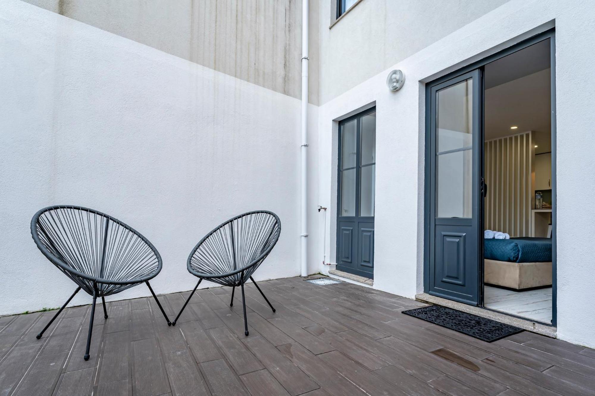 Oporto Wine Cellars Flat With Terrace Apartment บีลาโนวาเดกายา ภายนอก รูปภาพ